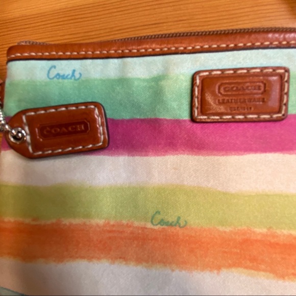 Coach colorful wristlet - Picture 5 of 5